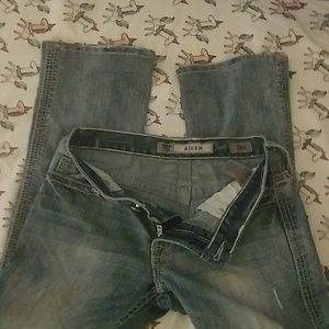 Size 26 BKE Aiden jeans